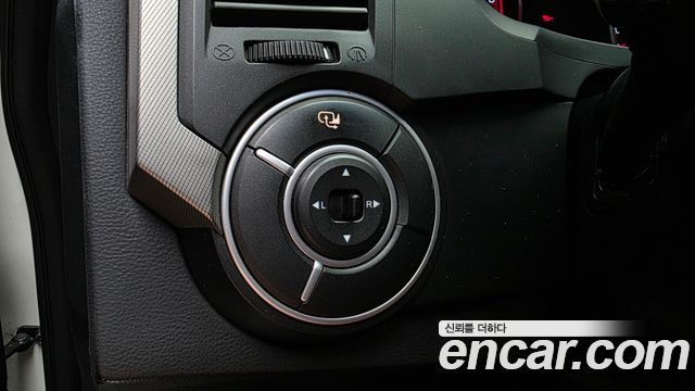 KG Mobility KORANDO 2014 — photo 30