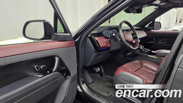 Land Rover Range Rover Sport 2023 — photo 13