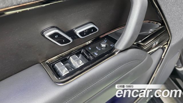 Land Rover Range Rover Sport 2023 — photo 37