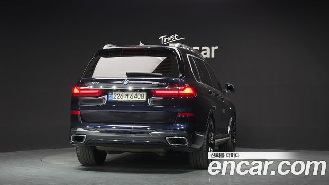 BMW X7 2022 — photo 4