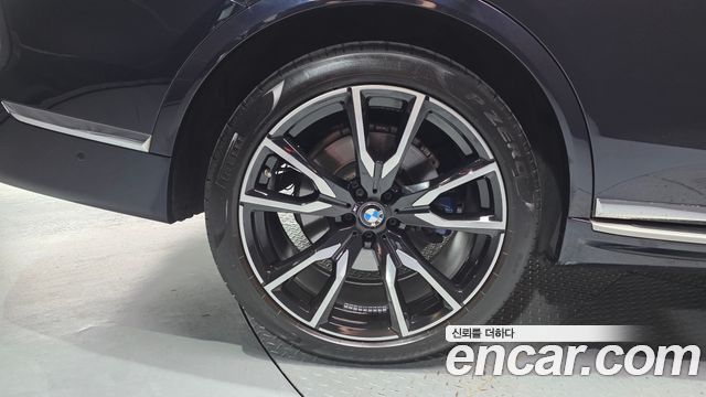 BMW X7 2022 — photo 5