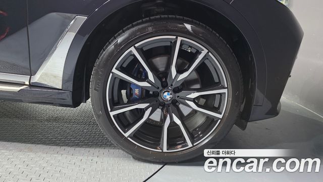 BMW X7 2022 — photo 7