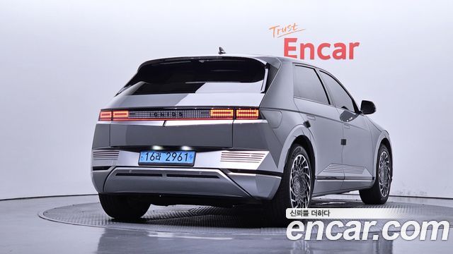 Hyundai Ioniq5 2022 — photo 2