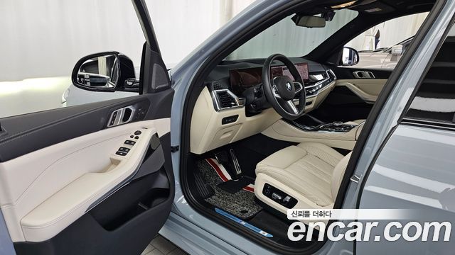 BMW X5 2026 — photo 10