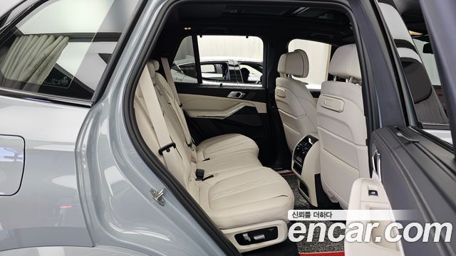 BMW X5 2026 — photo 12