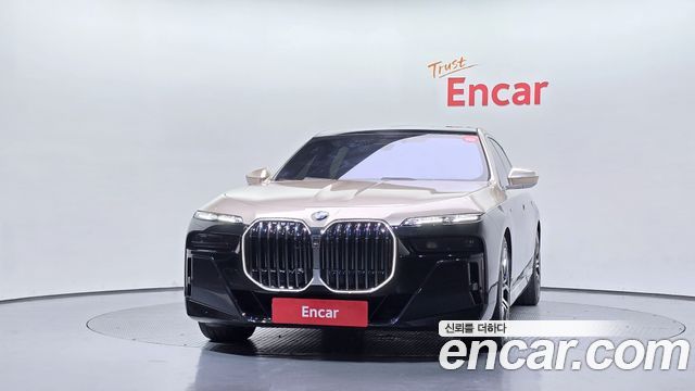 BMW 7-Series 2024 — photo 3