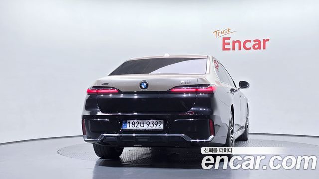 BMW 7-Series 2024 — photo 4