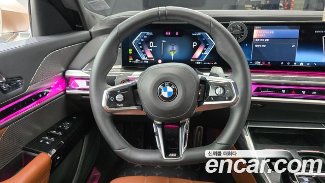 BMW 7-Series 2024 — photo 13