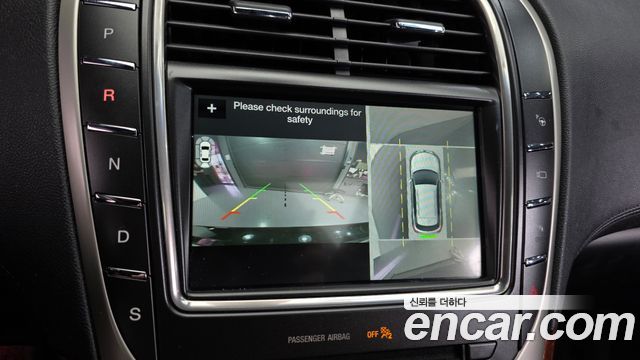 Lincoln MKX 2017 — photo 14