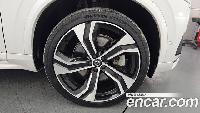 Volvo XC90 2021 — photo 5