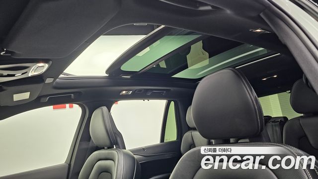 Volvo XC90 2021 — photo 19