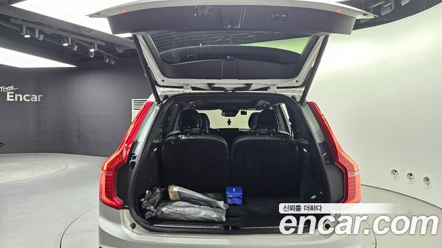 Volvo XC90 2021 — photo 20
