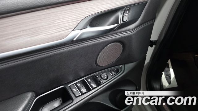 BMW X5 2014 — photo 14
