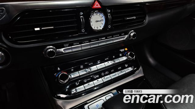 Genesis EQ900 2017 — photo 17