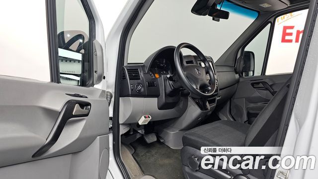 Mercedes-Benz Sprinter 2017 — photo 10