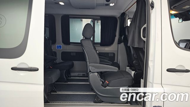 Mercedes-Benz Sprinter 2017 — photo 11
