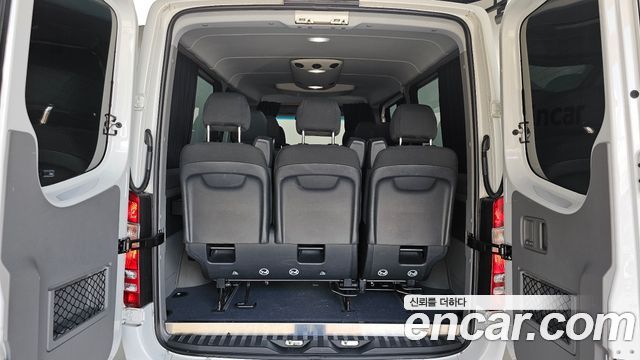 Mercedes-Benz Sprinter 2017 — photo 17