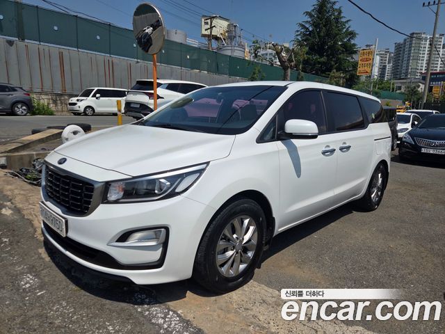 Kia Canival 2020 — photo 2