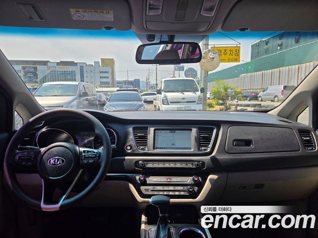 Kia Canival 2020 — photo 8