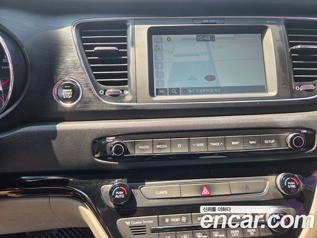 Kia Canival 2020 — photo 10
