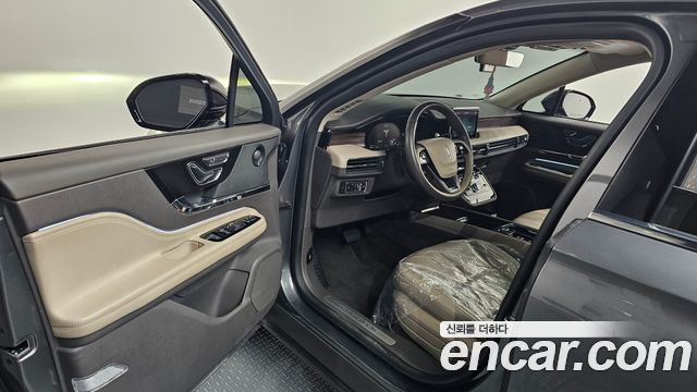 Lincoln Corsair 2022 — photo 13
