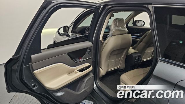Lincoln Corsair 2022 — photo 18