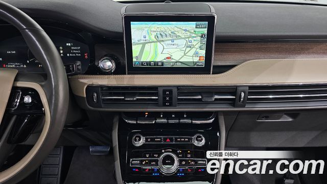 Lincoln Corsair 2022 — photo 20