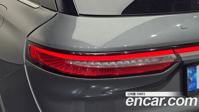 Lincoln Corsair 2022 — photo 9