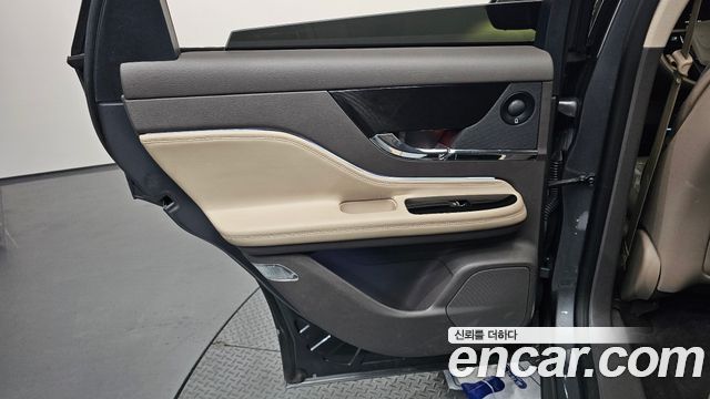 Lincoln Corsair 2022 — photo 15