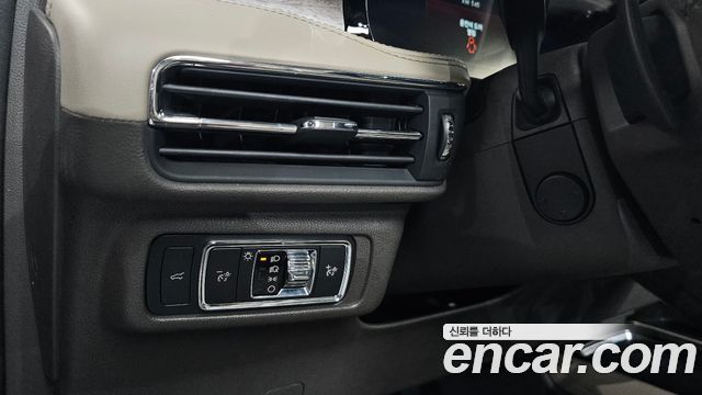 Lincoln Corsair 2022 — photo 30