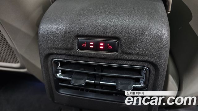 Lincoln Corsair 2022 — photo 32