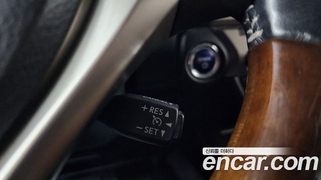 Lexus ES 2013 — photo 12