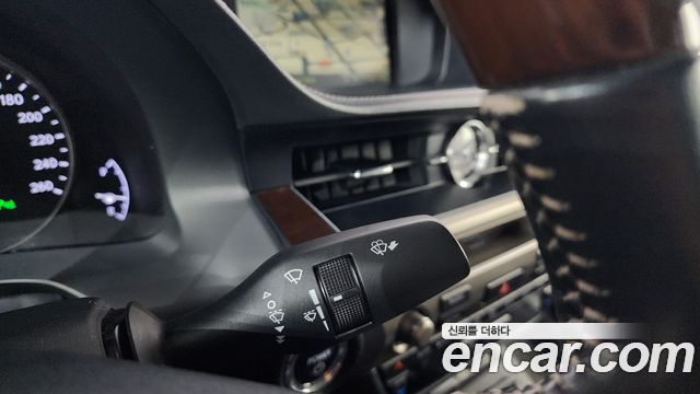 Lexus ES 2013 — photo 19