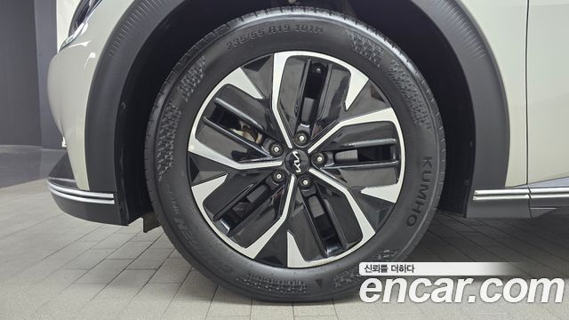 Kia EV6 2023 — photo 5