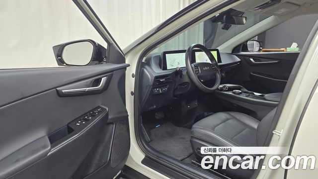 Kia EV6 2023 — photo 13