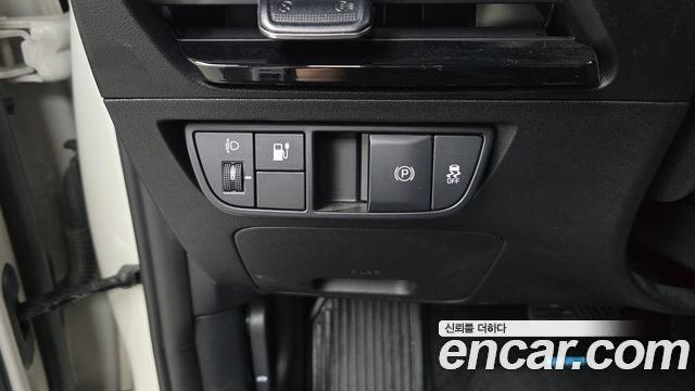 Kia EV6 2023 — photo 24