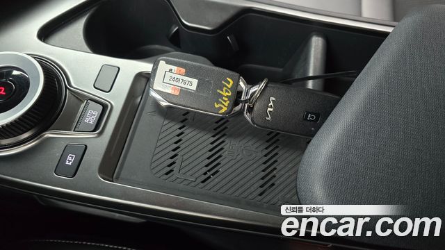 Kia EV6 2023 — photo 26