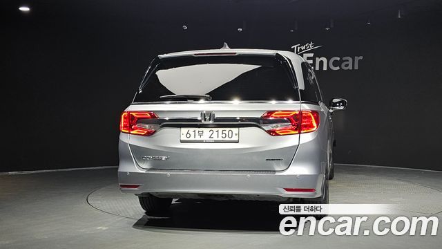 Honda Odyssey 2018 — photo 4