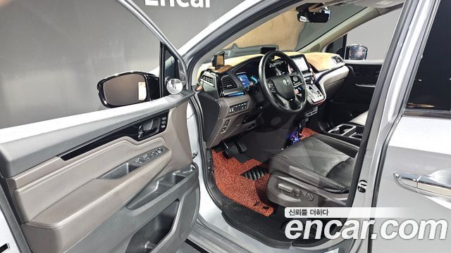 Honda Odyssey 2018 — photo 10