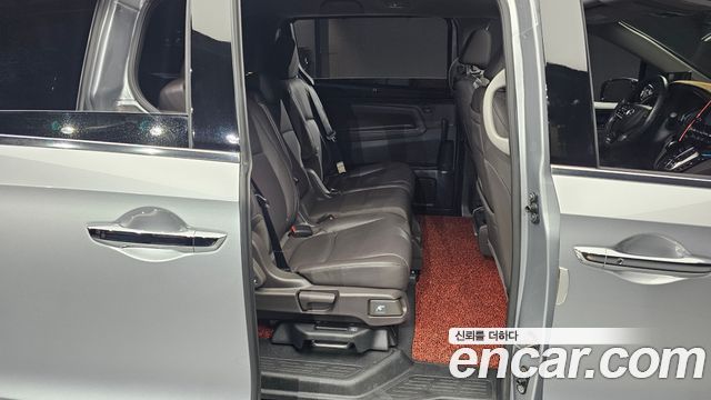 Honda Odyssey 2018 — photo 11