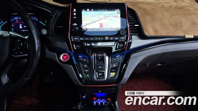 Honda Odyssey 2018 — photo 13