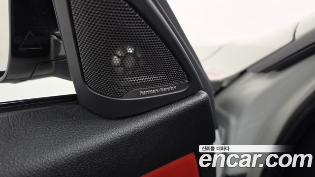 BMW M4 2018 — photo 20
