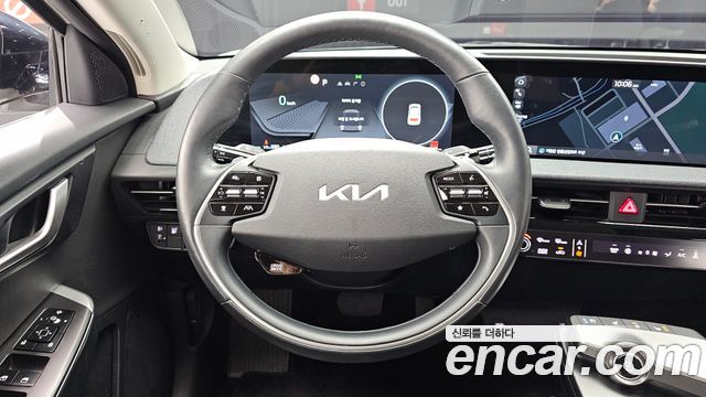 Kia EV6 2023 — photo 19