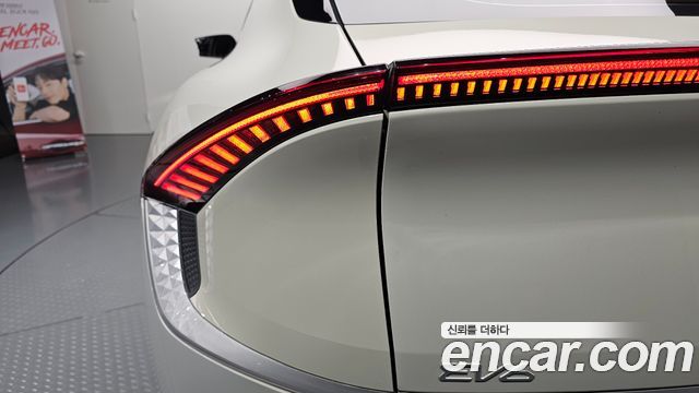 Kia EV6 2023 — photo 9