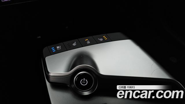 Kia EV6 2023 — photo 28