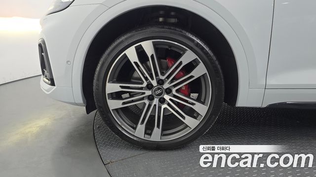 Audi SQ5 2021 — photo 5