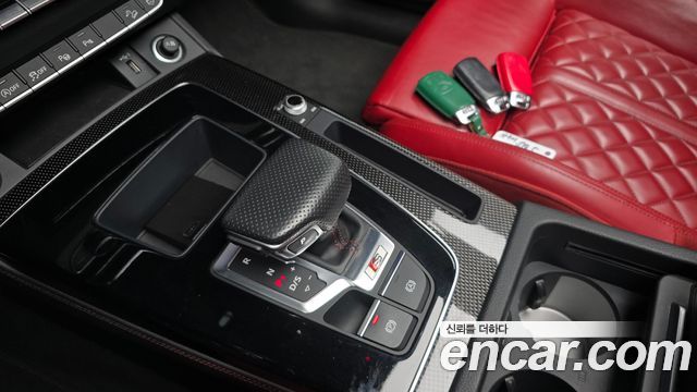 Audi SQ5 2021 — photo 12