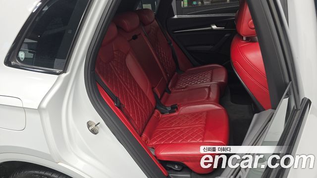 Audi SQ5 2021 — photo 17