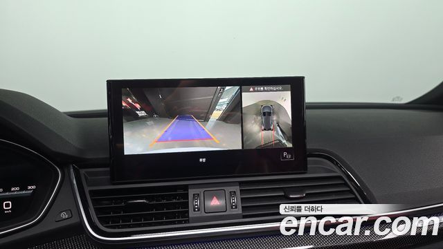 Audi SQ5 2021 — photo 20