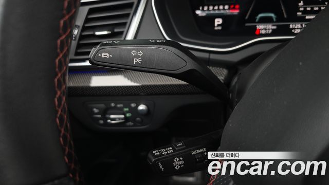 Audi SQ5 2021 — photo 24